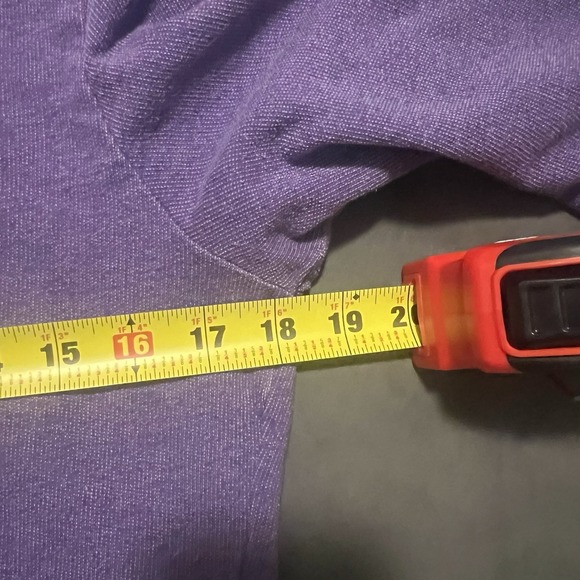 Patagonia Purple Hoodie with Mountain Graphic - Picture 6 of 7